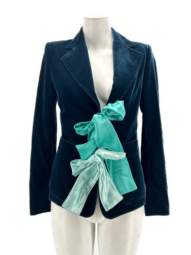 Veste tailleur en velours bleu foncé avec deux rubans