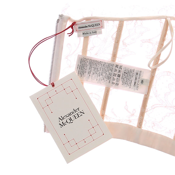 Corset en dentelle blanche