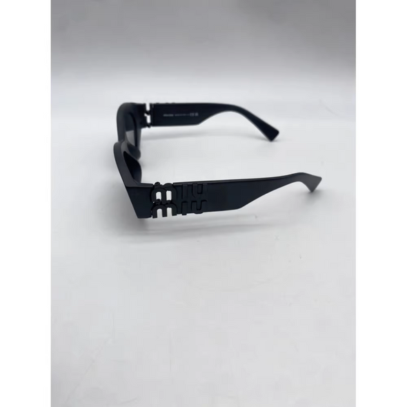 Lunettes de soleil noires