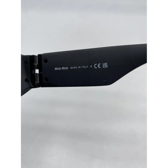 Lunettes de soleil noires