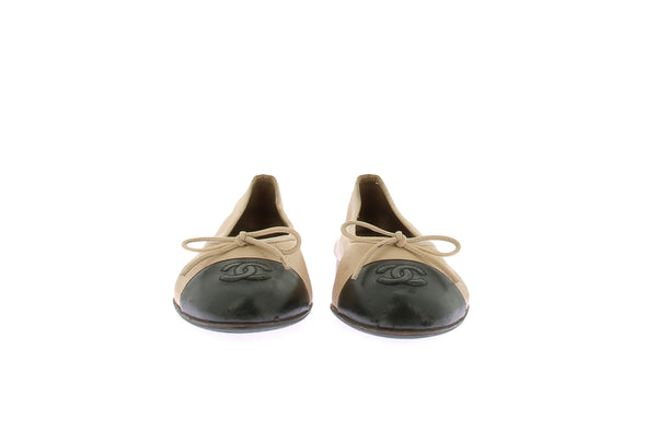 Ballerines en cuir "Cambon"