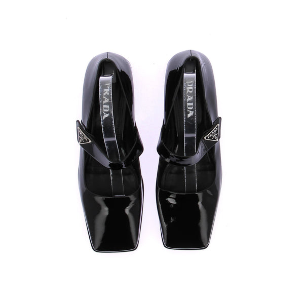 Ballerines en cuir verni