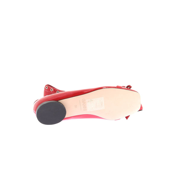 Ballerines rouges à oeillets