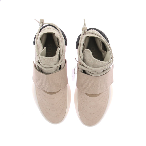 Baskets "Fear of God" athletic trainer
