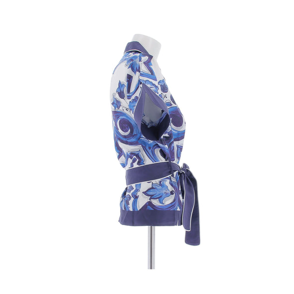 Blouse bleue en soie