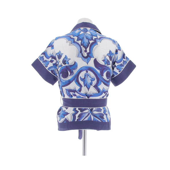 Blouse bleue en soie