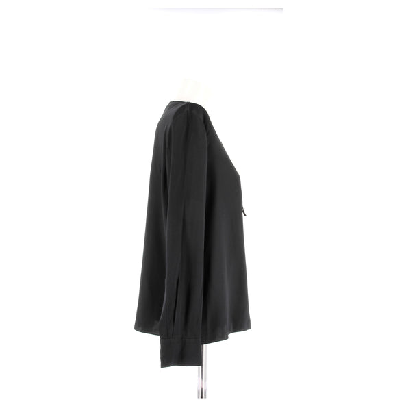 Blouse en soie noire