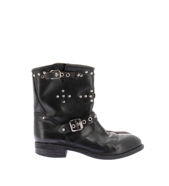Boots noires cloutées