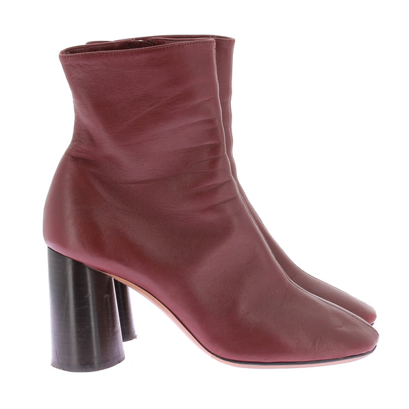 Bottines à talons bordeaux