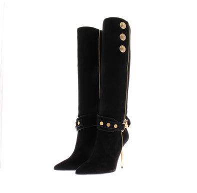 Bottes hautes en daim et ornements dorés