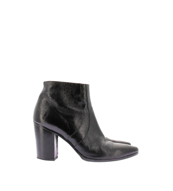 Bottines à talons en cuir