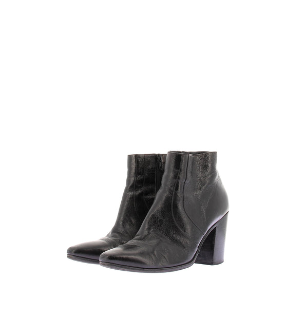 Bottines à talons en cuir