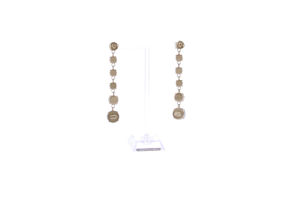Boucles d'oreilles pendantes