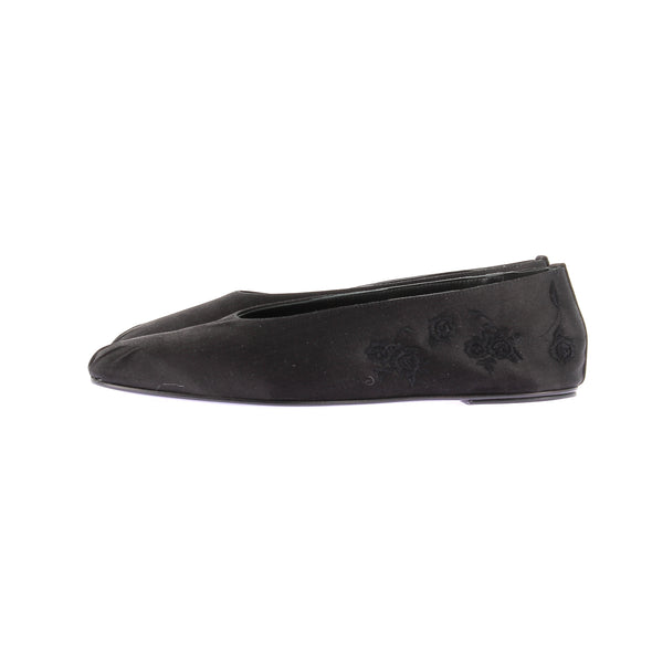 Ballerines noires brodées