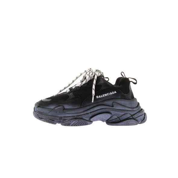 Basket noires "Triple S"