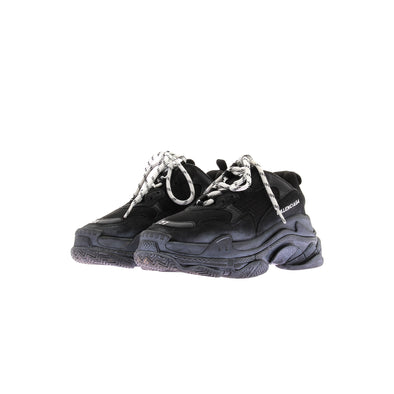 Basket noires "Triple S"