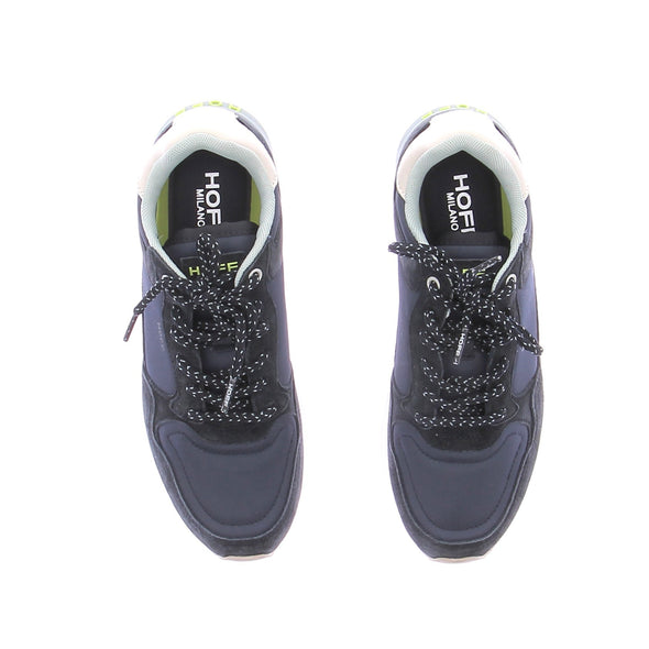 Baskets en daim