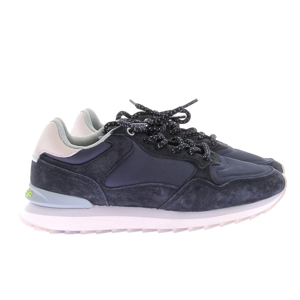 Baskets en daim