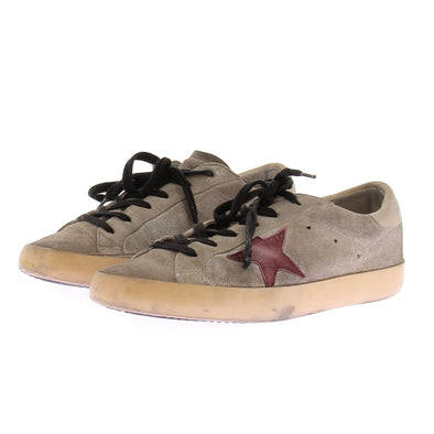 Baskets grises et rouges "Super-Star"