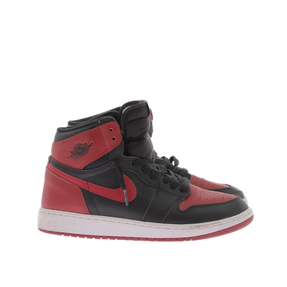 Baskets "Air Jordan 1 Retro High OG 'Banned' 2016"