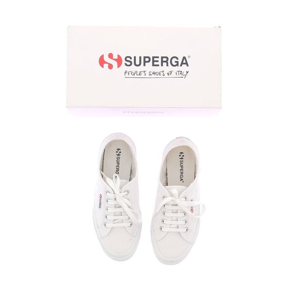 Basket blanches en toile