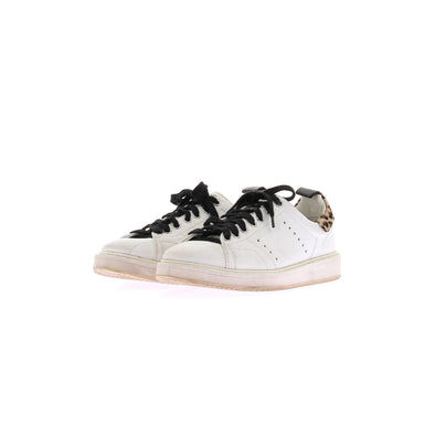 Baskets en cuir