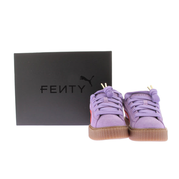 Baskets violettes