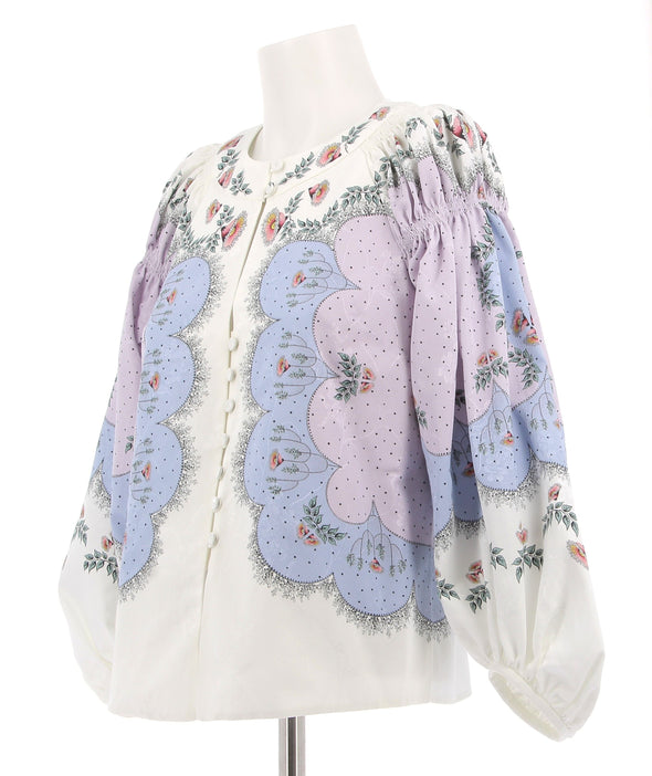 Blouse blanche à fleurs