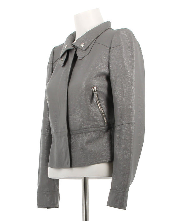 Veste en cuir gris argenté