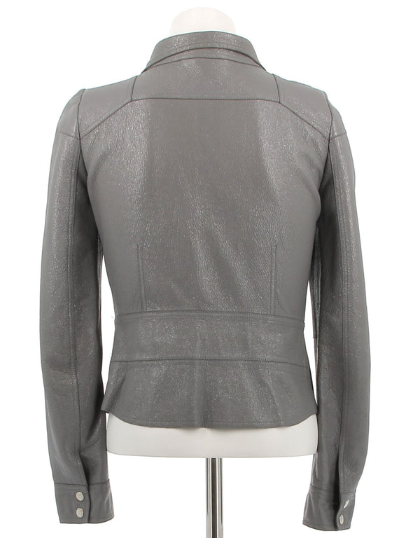 Veste en cuir gris argenté