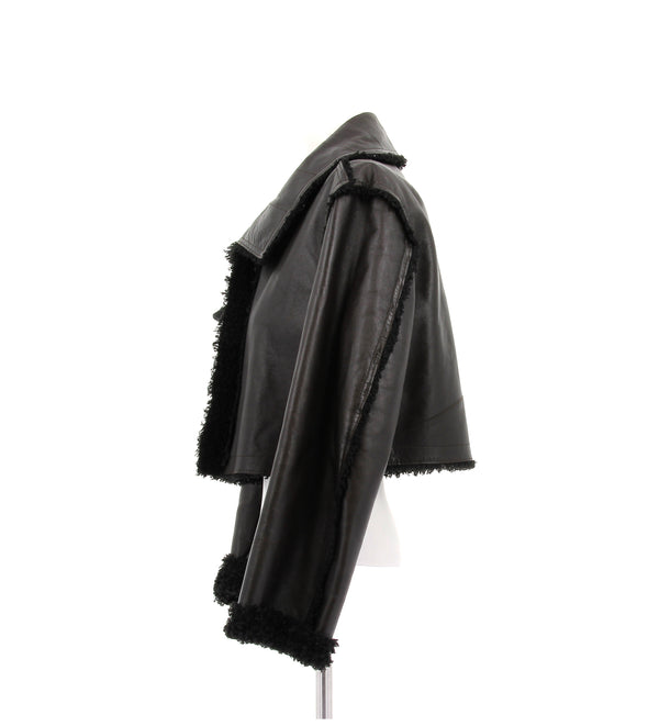 Blouson court en cuir marron