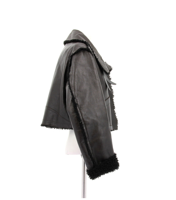 Blouson court en cuir marron