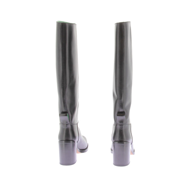 Bottes à talons en cuir