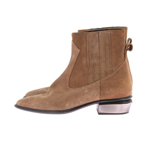 Bottes en daim marron