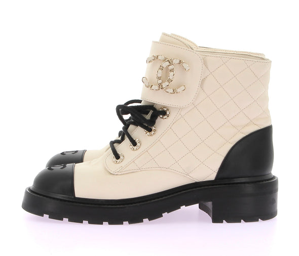 Bottines blanches Chanel