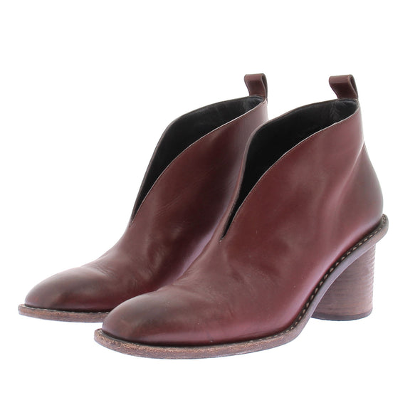 Bottines à talons bordeaux