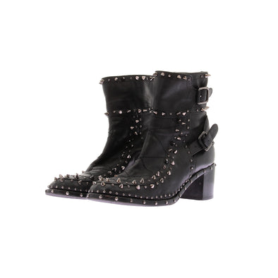 Bottines cloutées