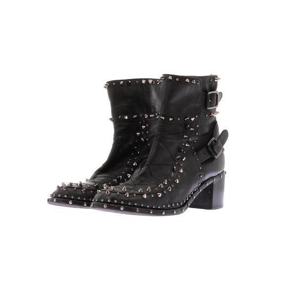 Bottines cloutées