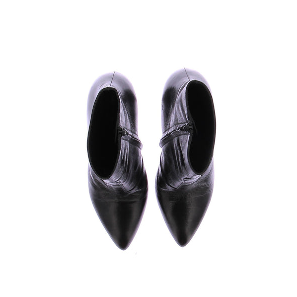 Bottines à talons en cuir