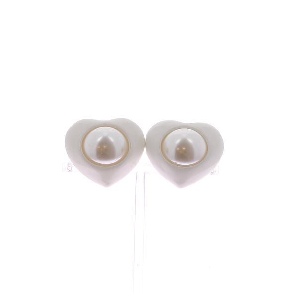 Boucles d'oreilles blanches