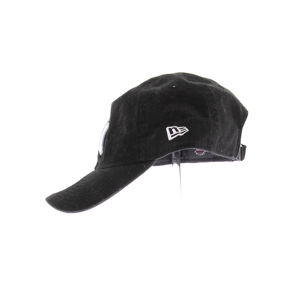 Casquette noire brodée