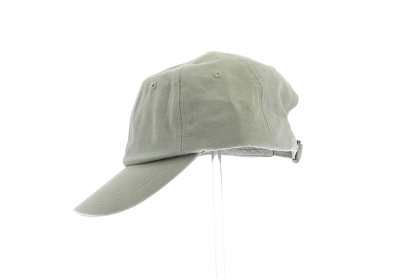 Casquette verte en tissu