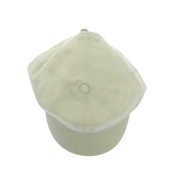 Casquette verte en tissu