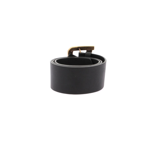 Ceinture en cuir noir à boucle dorée