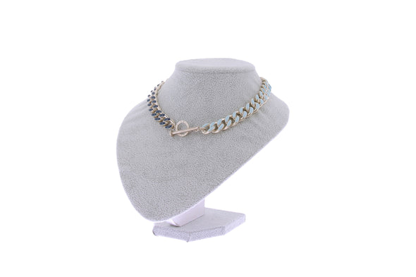 Collier bleu et argenté