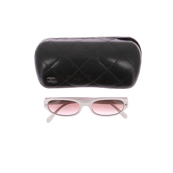 Lunettes de soleil blanches