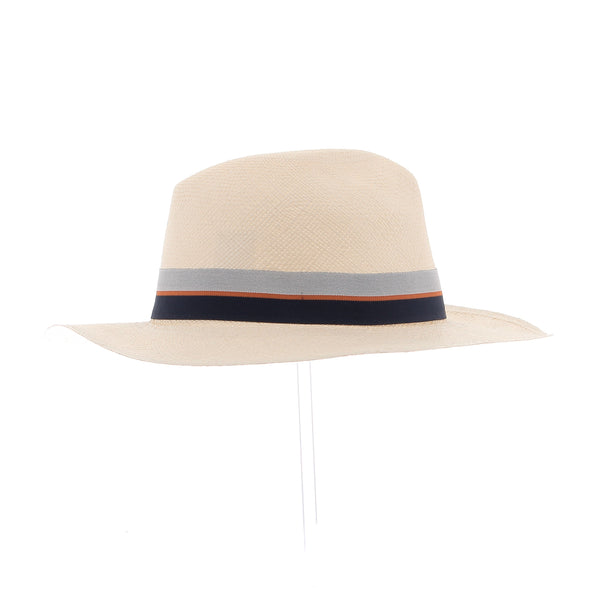 Chapeau en paille