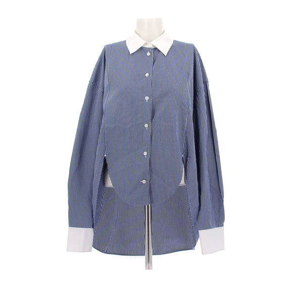 Chemise à rayures bleues et blanches