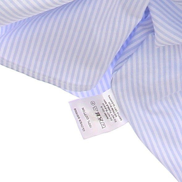 Chemise bleue à rayures blanches