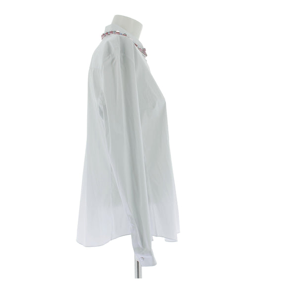 Chemisier gris clair à col brodé